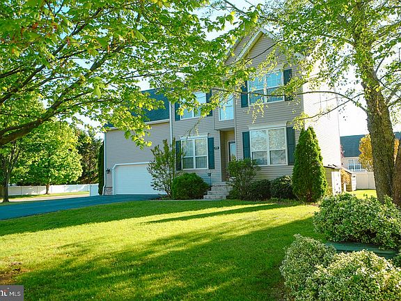 2nd image of 151 Redstone Ct
