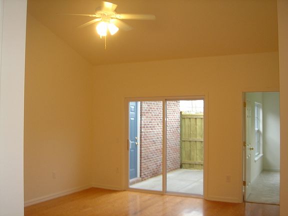 2nd image of 211 Eucalyptus Ln