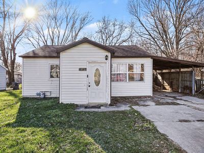 925 Forest Park Ave, Watervliet, MI, 49098
