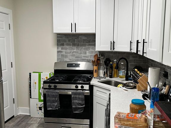 4th image of 3709 N Hoyne Ave #2A