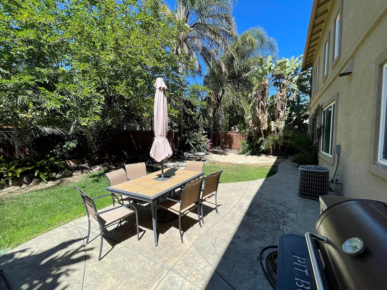 3 bed, 2485 sqft, $3,800 — Photo 3