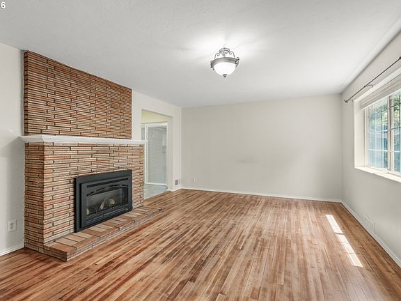 5th image of 333 Holmes Ln