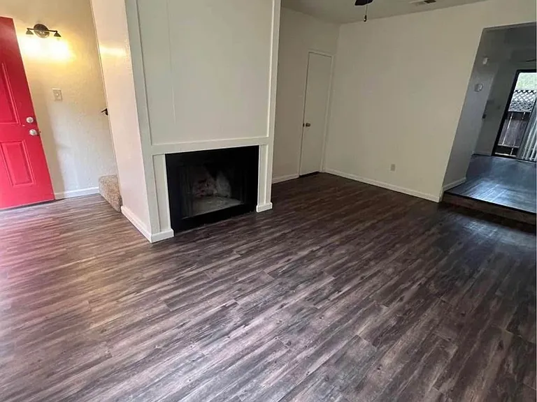 Winding Creek Townhomes — Photo 6