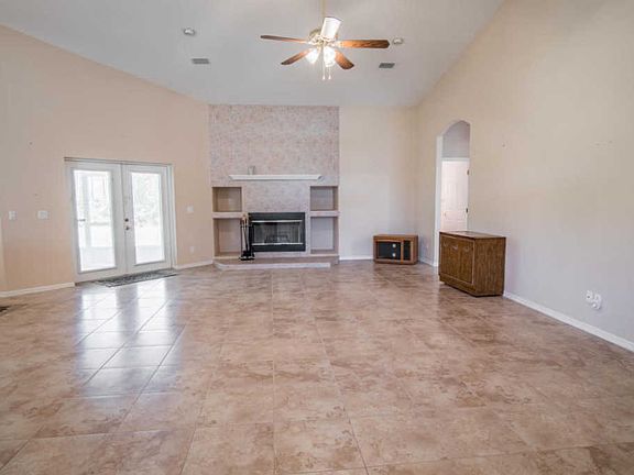 5th image of 2895 Eldron Blvd SE