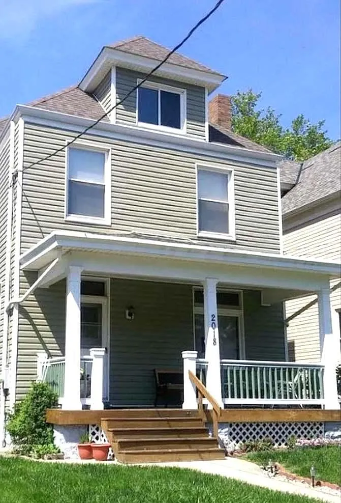 2018 Maple Ave — Photo 1
