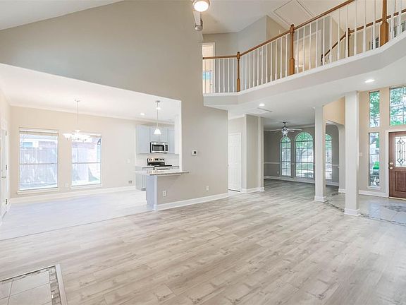 5th image of 1131 Evandale Ln