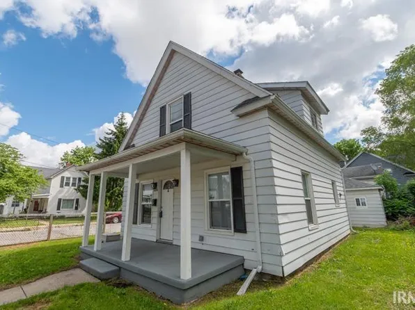 1020 Sarah St, Mishawaka, IN 46545