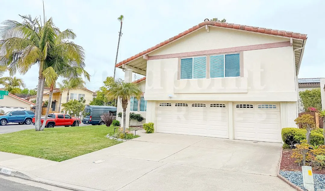 4 bed, 2175 sqft, $6,995 — Photo 2