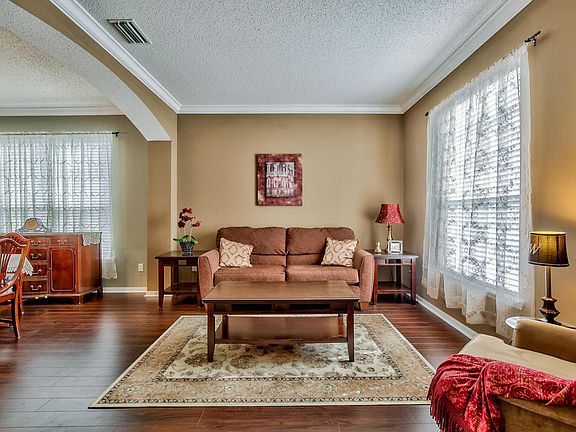 3rd image of 1920 W Willow Branch Ln