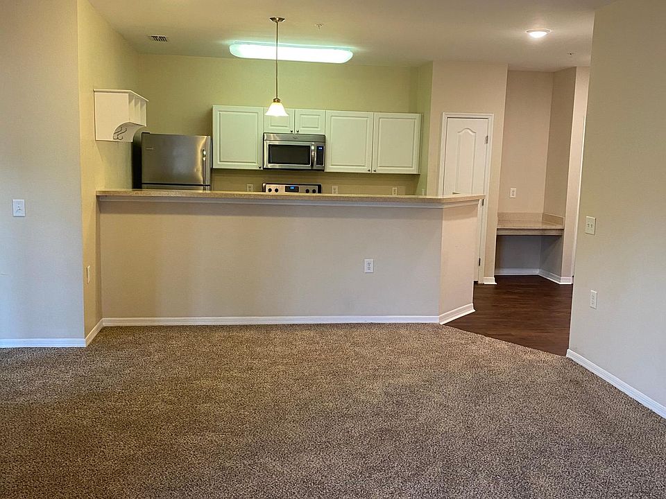 Overview of Kitchen & Dining Area