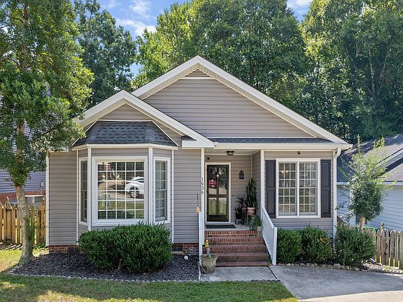2nd image of 1936 Talamore Ct