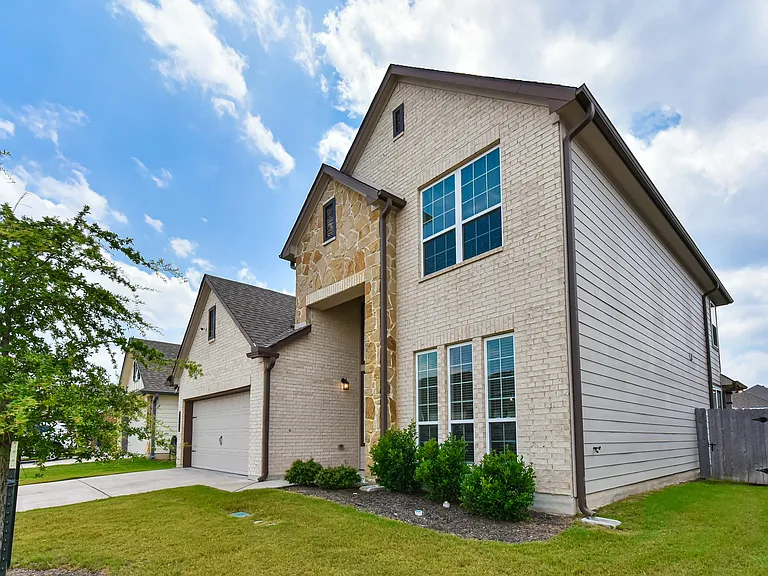 6306 Golden Gate Dr — Photo 45
