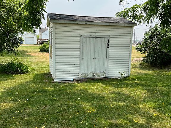 5th image of 408 Eastern Ave