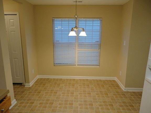 4th image of 5001 Babbling Brook Dr