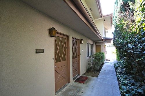 2nd image of 148 California St Unit B