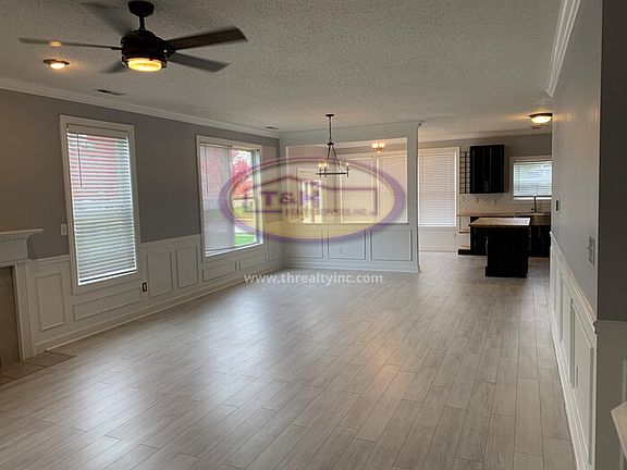 5th image of 10628 Virginia Ave