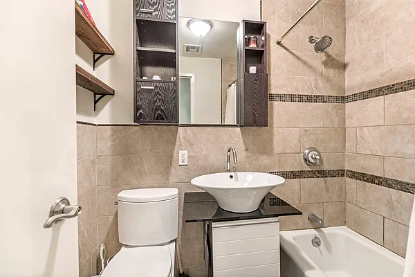 Rented by Compass | media 6