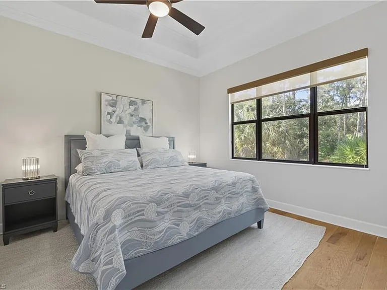 9475 Isla Bella Cir — Photo 24