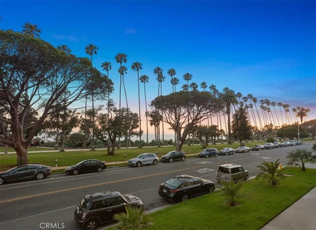 2 bed, 1490 sqft, $14,950 — Photo 3