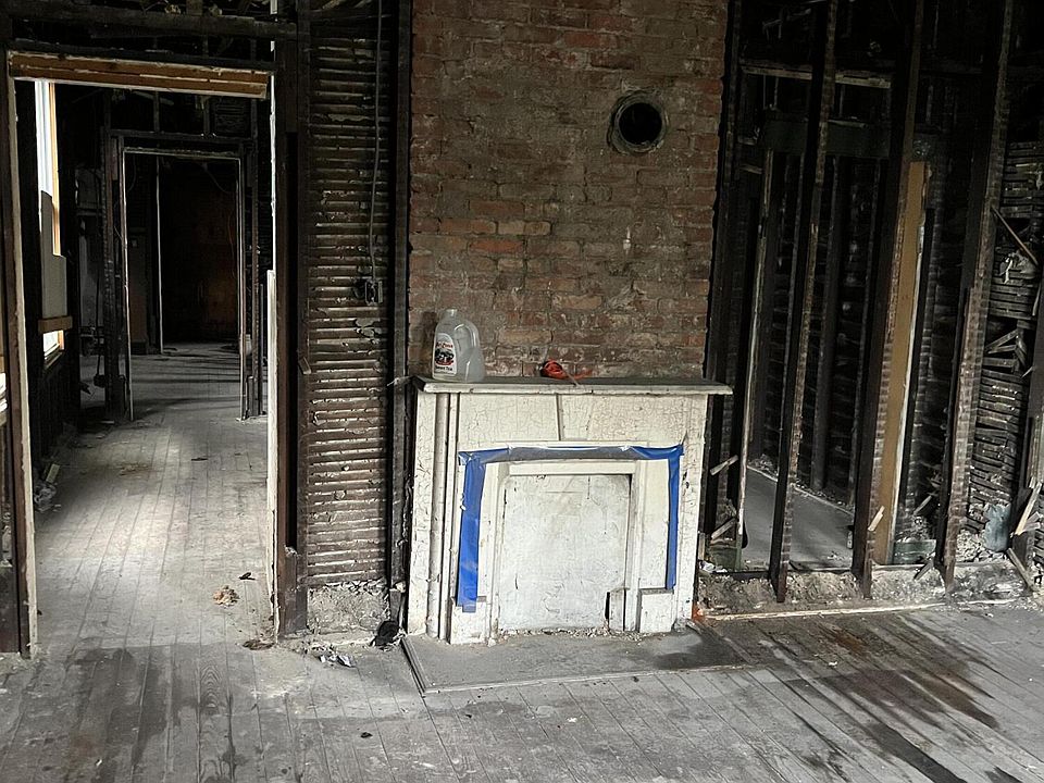 2nd image of 1016 Hamilton Ave