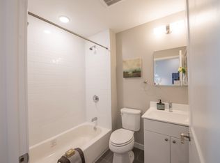 1221 N 27th St #2B, Philadelphia, PA 19121