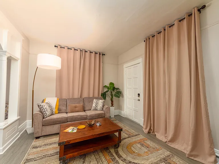 2219 W Broadway Ave #1 — Photo 8