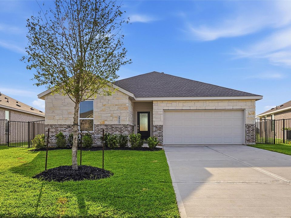 1st image of 2517 Lago Costa Dr