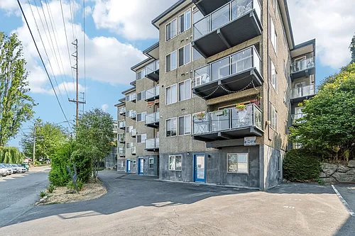 Minor Tower Apartments - Located in Eastlake Photo 1 Minor Tower Apartments - Located in Eastlake Photo 1