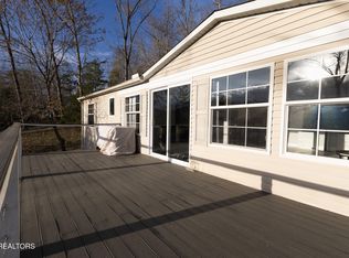 251 Last Lz Ln, Speedwell, TN 37870