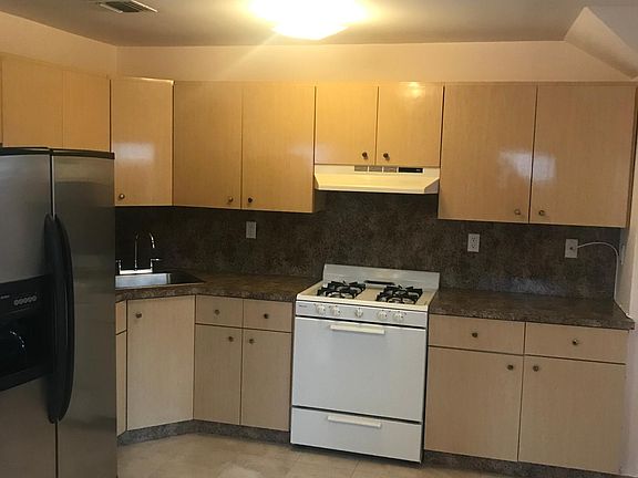 2nd image of 229 Darlington Ave