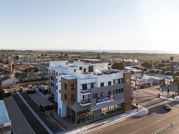 4th image of 402 W Grand Ave #103