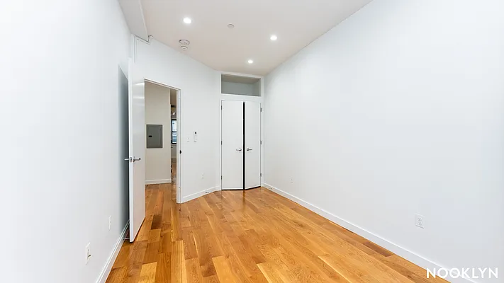 Rented by Nooklyn NYC LLC | media 26