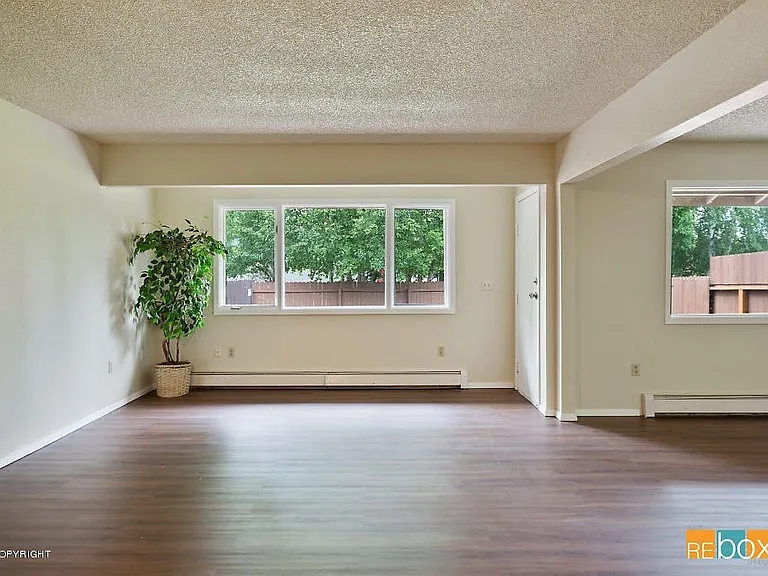 7820 Raymar Cir — Photo 12