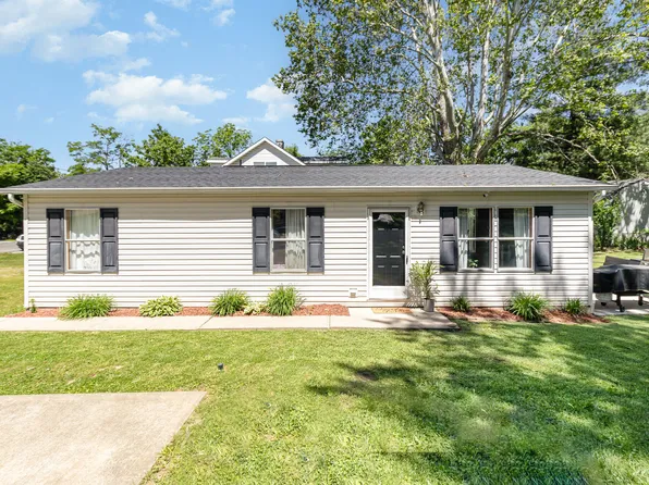 566 Sycamore St, Crescent Springs, KY 41017