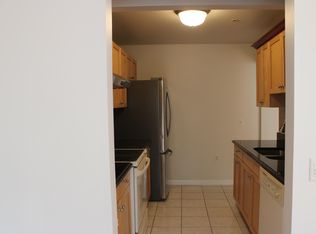 547 Gorge Rd APT 3C, Cliffside Park, NJ 07010