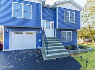 19 Start Ave, Rensselaer, NY 12144