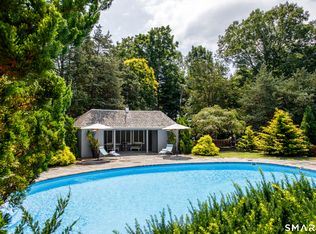 12 Gulliver Cir, Norwich, CT 06360