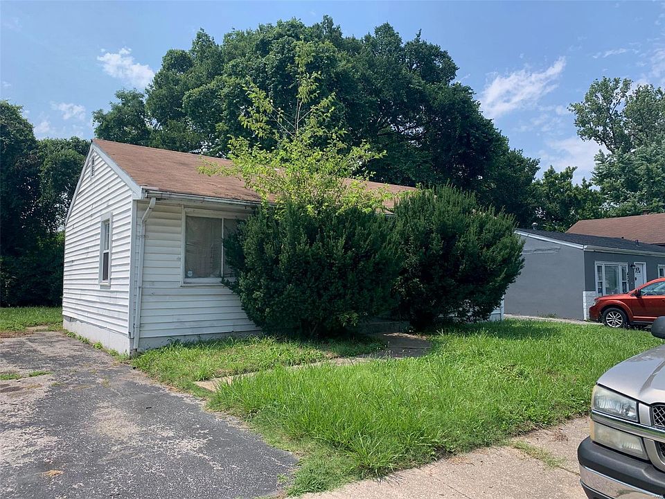 1st image of 481 Mueller Ave