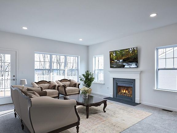 Reserve Inglewood II Great Room with Optional Fireplace