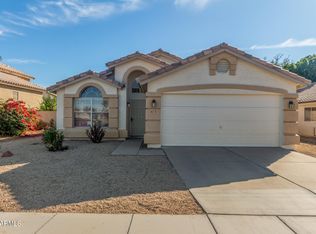 873 E Constitution Dr, Chandler, AZ 85225