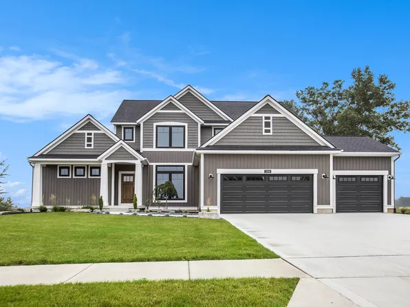 The Hearthside Plan, Hathaway Lakes