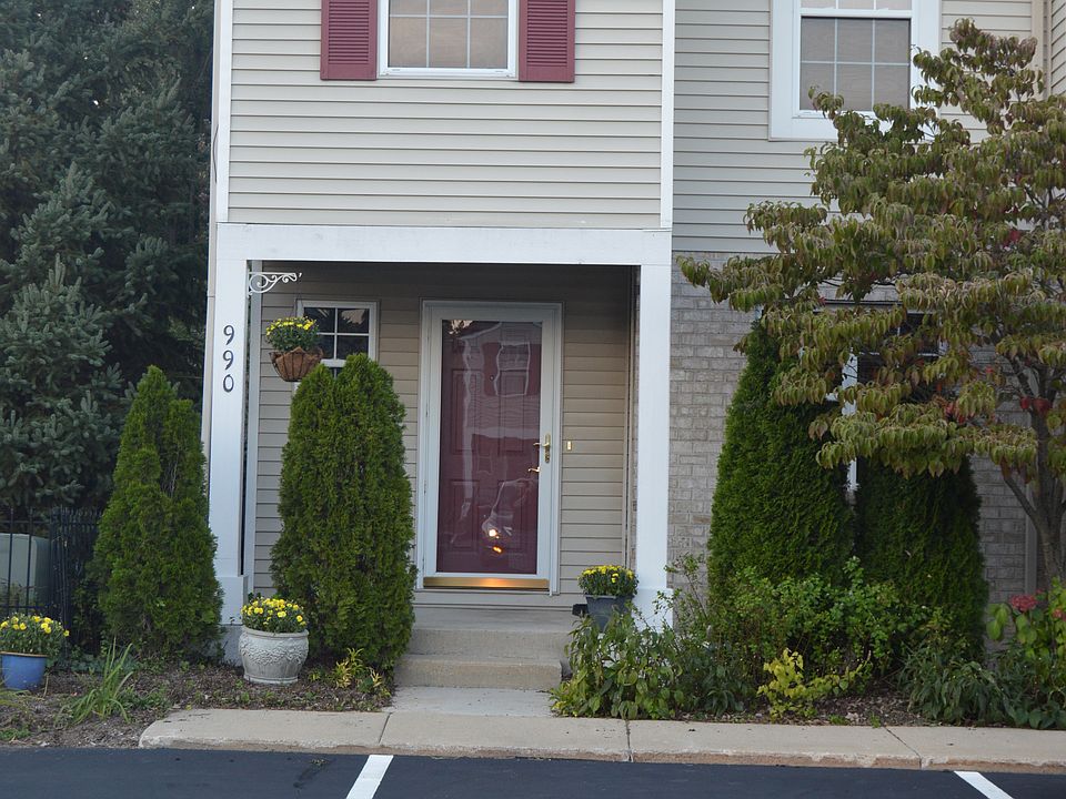 1st image of 990 Ada Place Dr SE