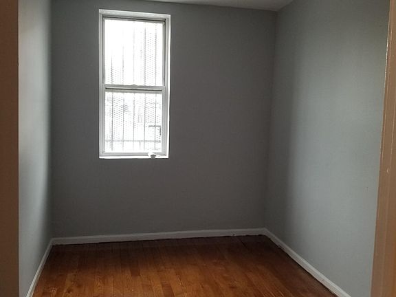 5th image of 310 14th Ave APT 7