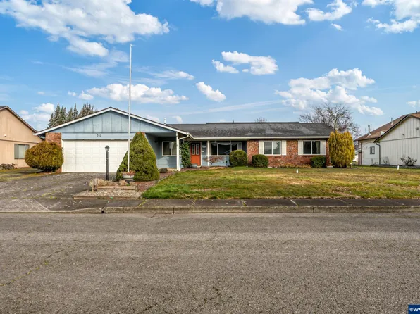 762 Stinson St, Independence, OR 97351