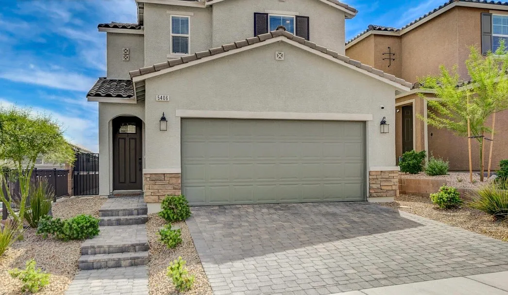 4 bed, 2126 sqft, $2,695 — Photo 2