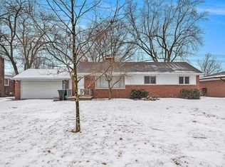 48597 Cardinal St, Utica, MI 48317