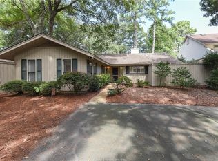 15 Sparrow Hawk Ct, Hilton Head Island, SC 29926