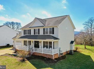 1147 Happy Ridge Dr, Front Royal, VA 22630