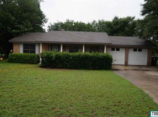 8803 Oak Hills Dr, Temple, TX 76502