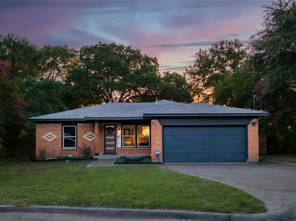 1453 Brockham Cir, Dallas, TX 75217